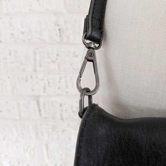 MATT & NAT BLACK ENVELOPE BAG - Picture 6 of 8